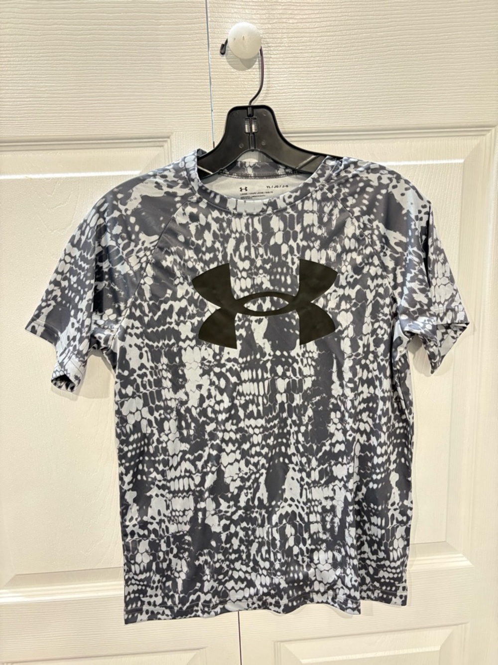 Under Armour Boys' Tech Logo Print Short Sleeve T-Shirt